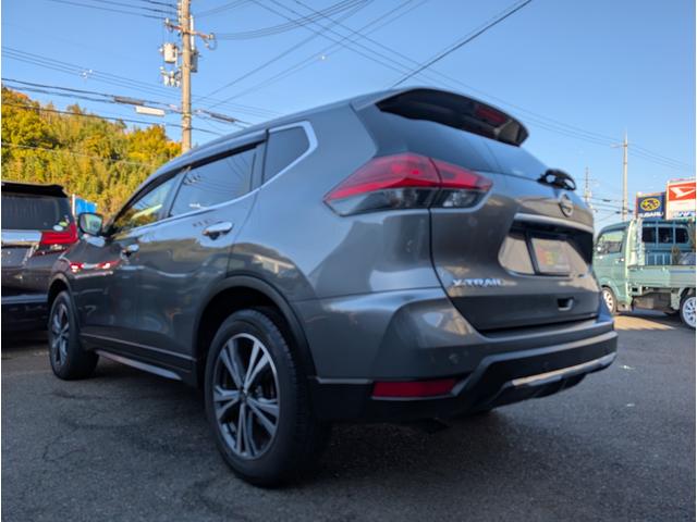 エクストレイル ２０Ｘ　電動パワーゲート　ナビフルセグＴＶバックカメラブルートゥース　ドライブレコーダー　ブラックレザーシート　コーナーセンサー　アイドリングＳＴＯＰ　１オーナー　禁煙車（17枚目）