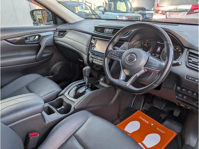 エクストレイル ２０Ｘ　電動パワーゲート　ナビフルセグＴＶバックカメラブルートゥース　ドライブレコーダー　ブラックレザーシート　コーナーセンサー　アイドリングＳＴＯＰ　１オーナー　禁煙車（21枚目）