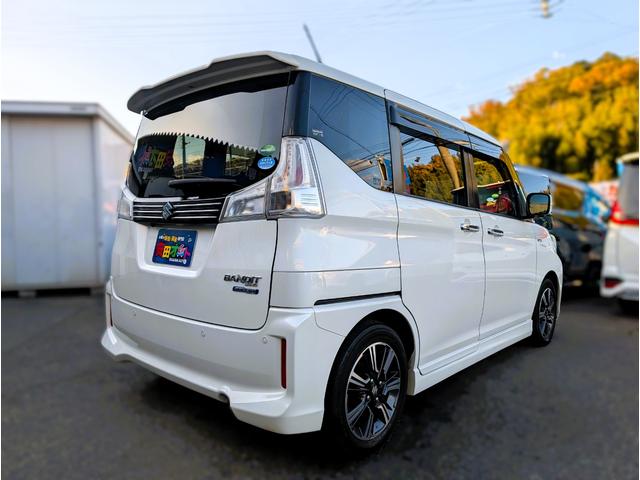 ソリオバンディット ハイブリッドＭＶ　新品タイヤ　大型ナビ　全方位カメラ　フルセグＴＶ　両側パワースライドドア　衝突軽減ブレーキサポート　シートヒーター　コーナーセンサー　アイドリングＳＴＯＰ　２列目開閉テーブル　ＥＴＣ　クルコン（15枚目）