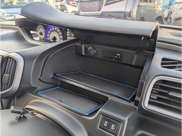 ソリオバンディット ハイブリッドＭＶ　新品タイヤ　大型ナビ　全方位カメラ　フルセグＴＶ　両側パワースライドドア　衝突軽減ブレーキサポート　シートヒーター　コーナーセンサー　アイドリングＳＴＯＰ　２列目開閉テーブル　ＥＴＣ　クルコン（36枚目）