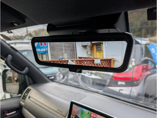 ハイエースバン スーパーＧＬ　ダークプライムＩＩ　フリップダウン　大型ナビ　デイトナホイール　新品ジオランダーホワイトレター　全方位モニター　両側パワースライド　デジタルミラー　リヤフィルム施工　衝突軽減ブレーキ　ハーフレザーシート　純正ホイール（7枚目）