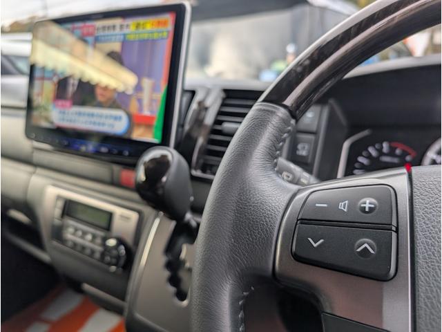 ハイエースバン スーパーＧＬ　ダークプライムＩＩ　フリップダウン　大型ナビ　デイトナホイール　新品ジオランダーホワイトレター　全方位モニター　両側パワースライド　デジタルミラー　リヤフィルム施工　衝突軽減ブレーキ　ハーフレザーシート　純正ホイール（14枚目）