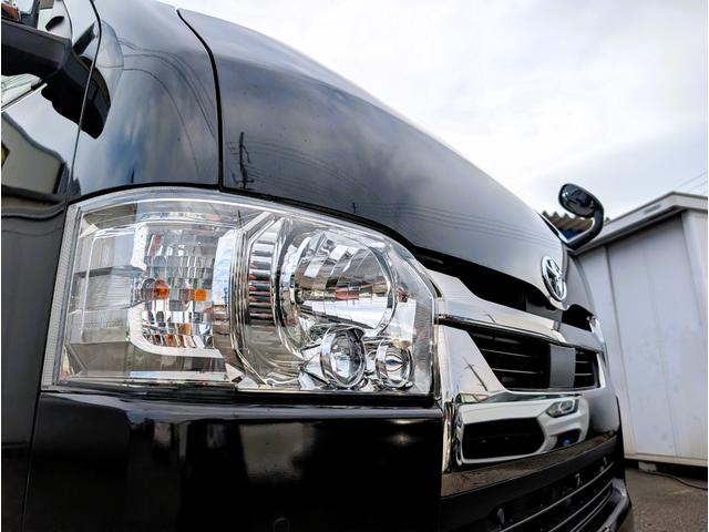 ハイエースバン スーパーＧＬ　ダークプライムＩＩ　フリップダウン　大型ナビ　デイトナホイール　新品ジオランダーホワイトレター　全方位モニター　両側パワースライド　デジタルミラー　リヤフィルム施工　衝突軽減ブレーキ　ハーフレザーシート　純正ホイール（16枚目）