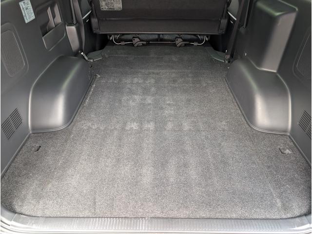 ハイエースバン スーパーＧＬ　ダークプライムＩＩ　フリップダウン　大型ナビ　デイトナホイール　新品ジオランダーホワイトレター　全方位モニター　両側パワースライド　デジタルミラー　リヤフィルム施工　衝突軽減ブレーキ　ハーフレザーシート　純正ホイール（24枚目）