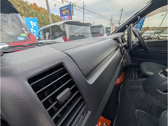 ハイエースバン スーパーＧＬ　ダークプライムＩＩ　フリップダウン　大型ナビ　デイトナホイール　新品ジオランダーホワイトレター　全方位モニター　両側パワースライド　デジタルミラー　リヤフィルム施工　衝突軽減ブレーキ　ハーフレザーシート　純正ホイール（34枚目）