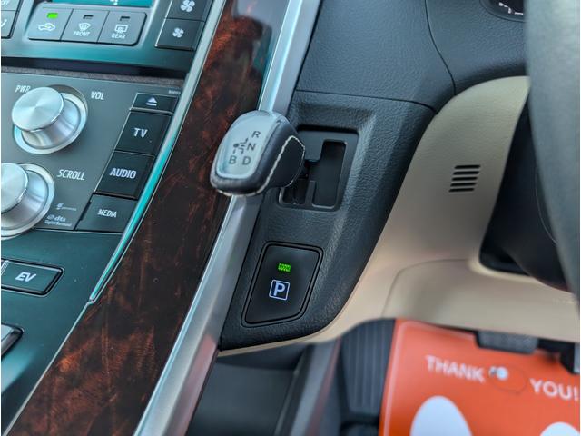 ＳＡＩ Ｇ　Ａパッケージ　ナビフルセグＴＶバックカメラ　電動パワーシート　コーナーセンサー　ブルートゥース　フロントカメラ　電動サンシェイド　ウッドコンビステアリング　クルコン　ステアリングスイッチ　記憶シート　禁煙車（28枚目）