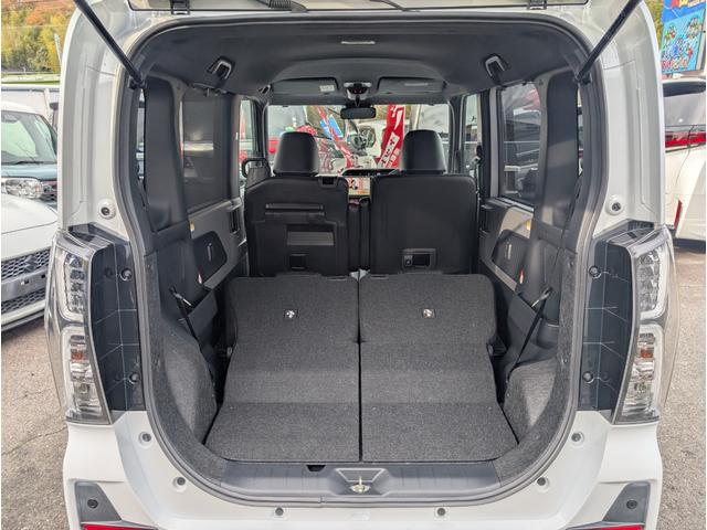 タント カスタムＸ　２トーンカラー　大型ナビ　衝突軽減ブレーキサポート　サイドガーニッシュ　ブラインドスポットモニター　タイマー付き両側パワースライドドア　フルセグＴＶバックカメラブルートゥース　運転席ロングレール　禁煙（20枚目）