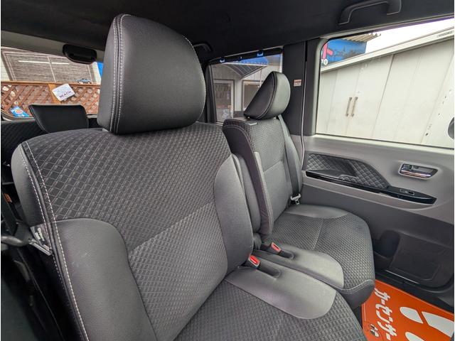 タント カスタムＸ　２トーンカラー　大型ナビ　衝突軽減ブレーキサポート　サイドガーニッシュ　ブラインドスポットモニター　タイマー付き両側パワースライドドア　フルセグＴＶバックカメラブルートゥース　運転席ロングレール　禁煙（24枚目）