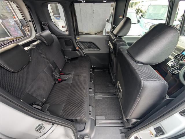 タント カスタムＸ　２トーンカラー　大型ナビ　衝突軽減ブレーキサポート　サイドガーニッシュ　ブラインドスポットモニター　タイマー付き両側パワースライドドア　フルセグＴＶバックカメラブルートゥース　運転席ロングレール　禁煙（30枚目）