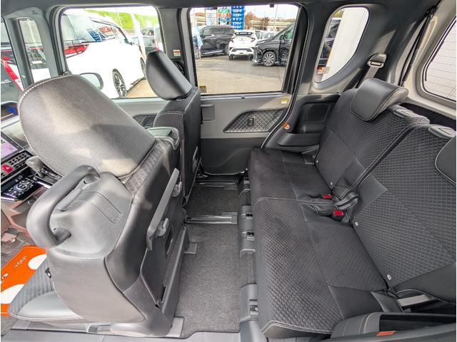 タント カスタムＸ　２トーンカラー　大型ナビ　衝突軽減ブレーキサポート　サイドガーニッシュ　ブラインドスポットモニター　タイマー付き両側パワースライドドア　フルセグＴＶバックカメラブルートゥース　運転席ロングレール　禁煙（32枚目）