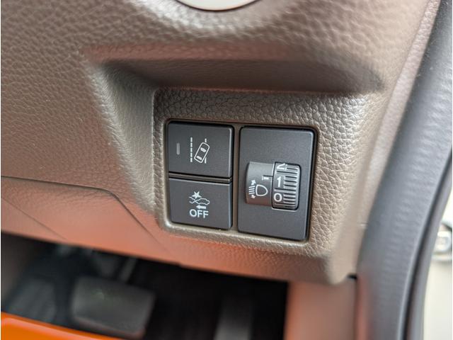 N-BOX L ナビフルセグTV 衝突軽減ブレーキサポート パワースライドドア 前後ドライブレコーダー コーナーセンサー 自動パーキングシステム TVキャンセラー 両席シートヒーター クルコン 禁煙車(5枚目)