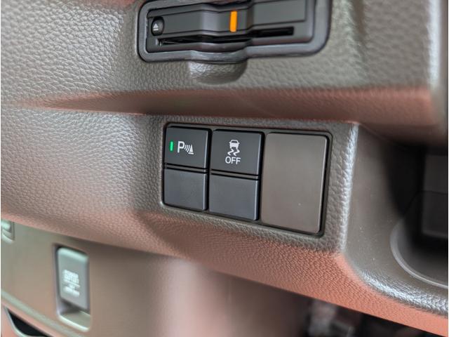 N-BOX L ナビフルセグTV 衝突軽減ブレーキサポート パワースライドドア 前後ドライブレコーダー コーナーセンサー 自動パーキングシステム TVキャンセラー 両席シートヒーター クルコン 禁煙車(9枚目)