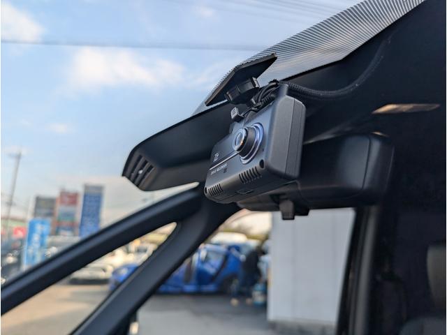 ヴォクシー ハイブリッドS-Z フリップダウン モデリスタエアロ デジタルインナーミラー リヤ電動パワーゲート ユニバーサルステップ 両側パワースライド 大型ビフルセグTVバックカメラBT TVキャンセラー 両席シートヒーター禁煙車(7枚目)