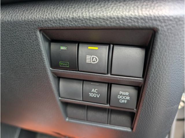 ヴォクシー ハイブリッドS-Z フリップダウン モデリスタエアロ デジタルインナーミラー リヤ電動パワーゲート ユニバーサルステップ 両側パワースライド 大型ビフルセグTVバックカメラBT TVキャンセラー 両席シートヒーター禁煙車(19枚目)