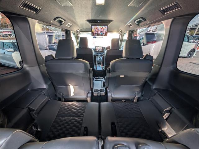 ヴォクシー ハイブリッドS-Z フリップダウン モデリスタエアロ デジタルインナーミラー リヤ電動パワーゲート ユニバーサルステップ 両側パワースライド 大型ビフルセグTVバックカメラBT TVキャンセラー 両席シートヒーター禁煙車(41枚目)