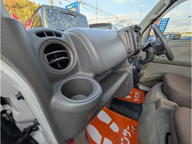 ＮＶ１００クリッパーバン ＤＸ　ＧＬパッケージ　ハイルーフ　キーレス　パワーウィンドウ　ルーフキャリア　両側スライドドア　天井ＢＯＸ　２列目シート畳み込み　ＥＴＣ　スペアキー（22枚目）