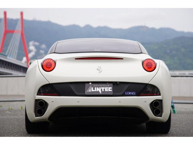 カリフォルニア30 ベースグレード Giappone 国内10台限定 ビアンコイタリアオパコ ベタ付き除去済 スーパーレーシングシート カーボンドライビングゾーン アウターハンドルカーボン フューエルカバーカーボン E/Gルームカーボン(8枚目)