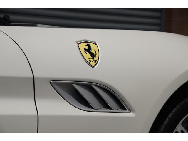 カリフォルニア30 ベースグレード Giappone 国内10台限定 ビアンコイタリアオパコ ベタ付き除去済 スーパーレーシングシート カーボンドライビングゾーン アウターハンドルカーボン フューエルカバーカーボン E/Gルームカーボン(46枚目)