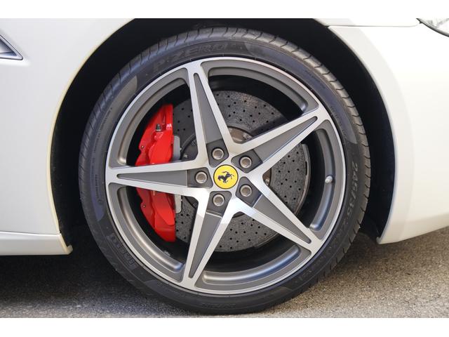 カリフォルニア30 ベースグレード Giappone 国内10台限定 ビアンコイタリアオパコ ベタ付き除去済 スーパーレーシングシート カーボンドライビングゾーン アウターハンドルカーボン フューエルカバーカーボン E/Gルームカーボン(49枚目)