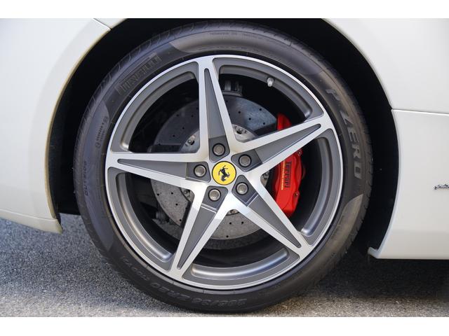 カリフォルニア30 ベースグレード Giappone 国内10台限定 ビアンコイタリアオパコ ベタ付き除去済 スーパーレーシングシート カーボンドライビングゾーン アウターハンドルカーボン フューエルカバーカーボン E/Gルームカーボン(50枚目)