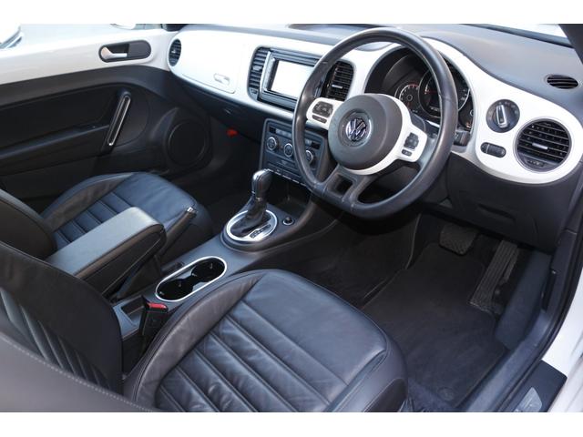 デザインレザーパッケージ ディーラー車 純正メモリーナビ 地デジ CD DVD Bluetooth バックカメラ 前後パークセンサー 前席シートヒーター オートライト 純正17インチアルミホイール(5枚目)