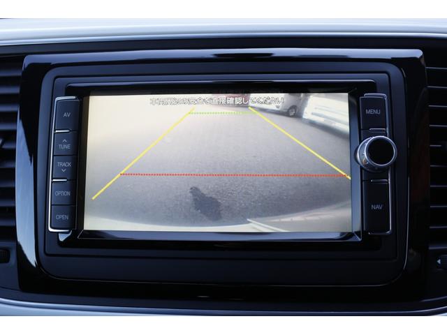 デザインレザーパッケージ ディーラー車 純正メモリーナビ 地デジ CD DVD Bluetooth バックカメラ 前後パークセンサー 前席シートヒーター オートライト 純正17インチアルミホイール(9枚目)