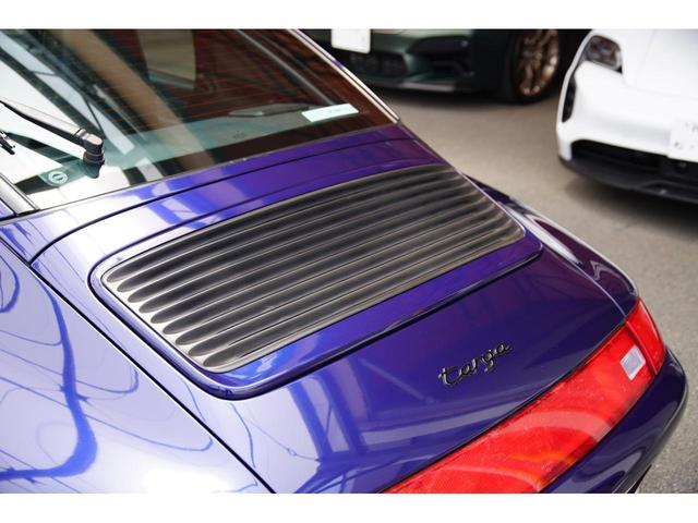 ９１１カレラ　タルガ　ディーラー車　純正ＣＤチェンジャー　ガラスサンルーフ　リアワイパー　本革シート　本革巻きステアリング　オートエアコン　ＡＢＳ　　リアスポイラー　純正１７インチＡＷ　　社外ナビ（ゴリラ）(36枚目)