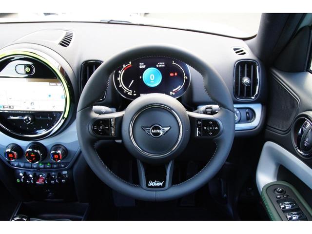 ＭＩＮＩ クーパーＤ　クロスオーバー　アンテイムドエディション　純正ナビ（Ｂｌｕｅｔｏｏｔｈ／ＵＳＢ／Ａｐｐｌｅ　ＣａｒＰｌａｙ）　バックカメラ　前後パークセンサー　アダプティブクルーズコントロール　インテリジェントセーフティ（衝突警告ブレーキ歩行者警告ブレーキ）（13枚目）