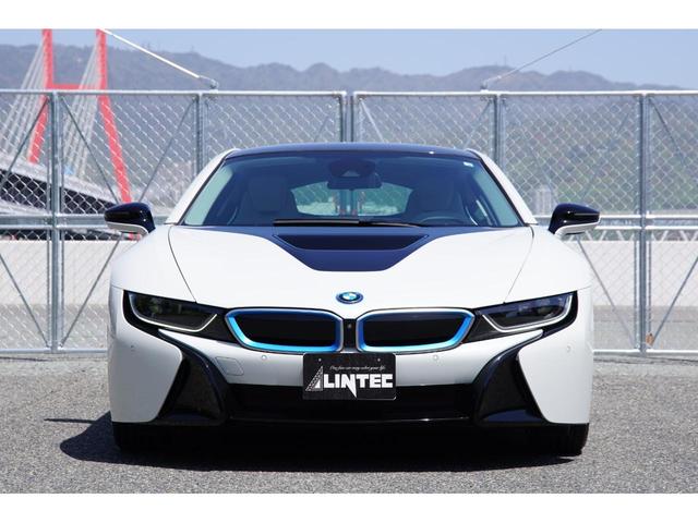 ｉ８ ベースグレード　左ハンドル　純正ナビ／ＵＳＢ／Ｂｌｕｅｔｏｏｔｈ　インテリジェントセーフティ　　禁煙車　フロアマット　バックカメラ　前席パワーシート（3枚目）