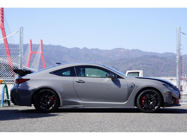 ◆アダプティブクルーズコントロール　◆純正１９インチＡＷ　◆オートハイビーム　◆ボンネット　◆ルーフ　◆リアウイング　◆サイドスカート　◆ディフューザーカーボン