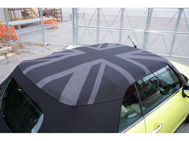 ＭＩＮＩ クーパー　コンバーチブル　法人ワンオーナー　ミニユアーズソフトトップ　シートヒーター　デイライト　イテリジェントセーフティ（衝突警告歩ブレーキ／歩行者警告ブレーキ／車線逸脱警告）アンビエントライト　クラシックトリム（46枚目）