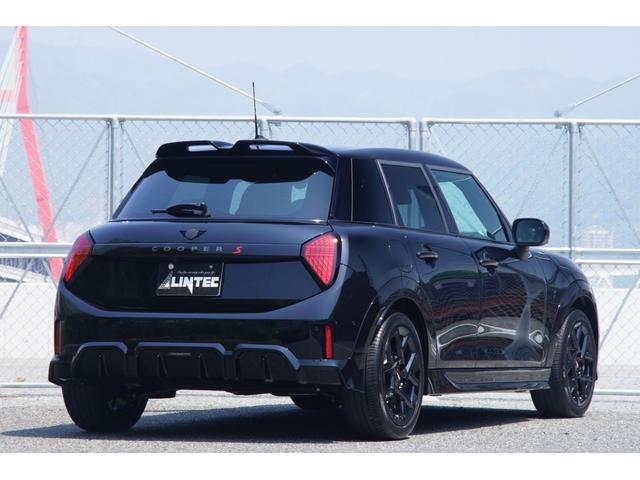 ＭＩＮＩ クーパーＳ　ジョン・クーパー・ワークス・トリム　法人１オーナーＪＣＷトリム　Ｍパッケージ　置くだけ充電　禁煙車　アダプティブクルーズコントロール　正面衝突警告　車線変更警告　車線逸脱警告　降車警告　ハーマンカードンサウンドシステム　インテリアカメラ（6枚目）