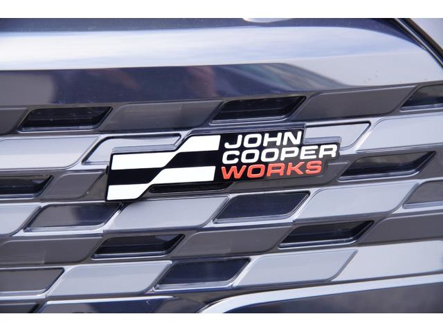 ＭＩＮＩ クーパーＳ　ジョン・クーパー・ワークス・トリム　法人１オーナーＪＣＷトリム　Ｍパッケージ　置くだけ充電　禁煙車　アダプティブクルーズコントロール　正面衝突警告　車線変更警告　車線逸脱警告　降車警告　ハーマンカードンサウンドシステム　インテリアカメラ（52枚目）