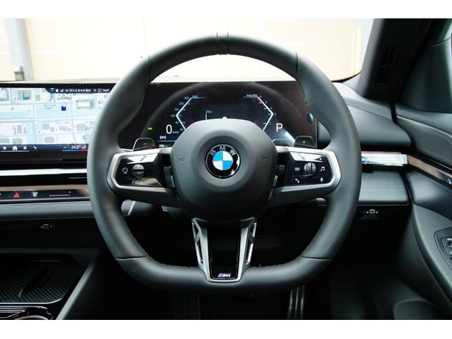 ５シリーズ ５２３ｄ　ｘＤｒｉｖｅツーリング　Ｍスポーツ　法人ワンオーナー　Ｍエアロダイナミックホイール　純正ナビ・地デジ／アンドロイドオート／Ｂｌｕｅｔｏｏｔｈ／ＡｐｐｌｅＣａｒＰｌａｙ　置くだけ充電　コンフォートドライビングパッケージ　オートハイビーム（14枚目）