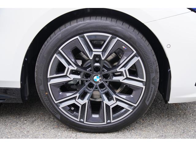 ５シリーズ ５２３ｄ　ｘＤｒｉｖｅツーリング　Ｍスポーツ　法人ワンオーナー　Ｍエアロダイナミックホイール　純正ナビ・地デジ／アンドロイドオート／Ｂｌｕｅｔｏｏｔｈ／ＡｐｐｌｅＣａｒＰｌａｙ　置くだけ充電　コンフォートドライビングパッケージ　オートハイビーム（52枚目）