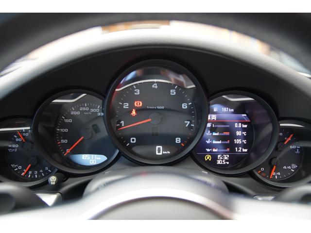 ９１１ ９１１カレラ　ＰＤＬＳ＋　ツインテールパイプ　純正２０インチＡＷ　ラバーフロアマット　ドライブレコーダー　ＥＴＣ　禁煙車　純正２０インチＡＷ　リアパークセンサー　オートエアコン　シートヒーター　電動格納ミラー（14枚目）