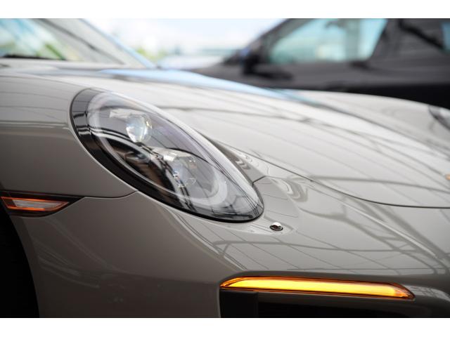 ９１１ ９１１カレラ　ＰＤＬＳ＋　ツインテールパイプ　純正２０インチＡＷ　ラバーフロアマット　ドライブレコーダー　ＥＴＣ　禁煙車　純正２０インチＡＷ　リアパークセンサー　オートエアコン　シートヒーター　電動格納ミラー（33枚目）