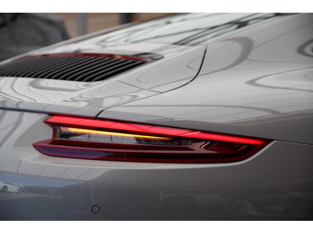 ９１１ ９１１カレラ　ＰＤＬＳ＋　ツインテールパイプ　純正２０インチＡＷ　ラバーフロアマット　ドライブレコーダー　ＥＴＣ　禁煙車　純正２０インチＡＷ　リアパークセンサー　オートエアコン　シートヒーター　電動格納ミラー（34枚目）