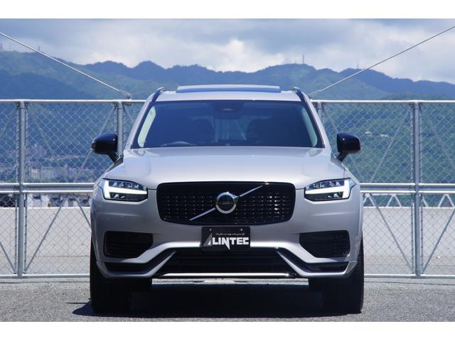 ＸＣ９０ リチャージアルテメットＴ８ＡＷＤプラグインハイブリド　登録済未使用車　Ｂ＆Ｗサウンドシステム　アダプティブクルーズコントロール　レーンキープアシスト　置くだけ充電　純正２２インチＡＷ　前席パワーシートメモリ付マッサージ機能付　　パイロットアシスト（3枚目）