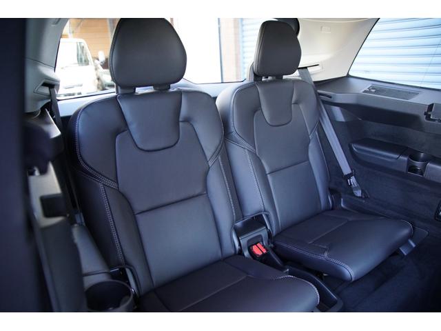 ＸＣ９０ リチャージアルテメットＴ８ＡＷＤプラグインハイブリド　登録済未使用車　Ｂ＆Ｗサウンドシステム　アダプティブクルーズコントロール　レーンキープアシスト　置くだけ充電　純正２２インチＡＷ　前席パワーシートメモリ付マッサージ機能付　　パイロットアシスト（35枚目）