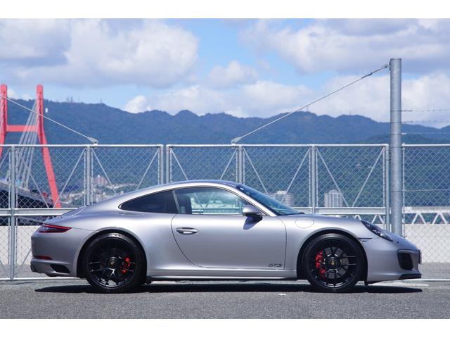 ９１１ ９１１カレラＧＴＳ　ＧＴＳインテリアパッケージ　カーボントリム　スポーツクロノパッケージ　ＰＤＬＳ＋　スポーツシート＋　スポーツエグゾーストシステム　エントリードライブ　ＰＡＳＭ　純正２０インチアルミホイール　禁煙車（5枚目）
