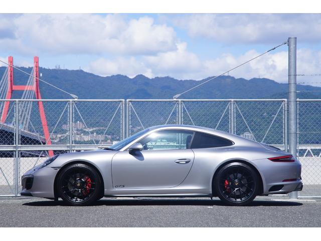 ９１１ ９１１カレラＧＴＳ　ＧＴＳインテリアパッケージ　カーボントリム　スポーツクロノパッケージ　ＰＤＬＳ＋　スポーツシート＋　スポーツエグゾーストシステム　エントリードライブ　ＰＡＳＭ　純正２０インチアルミホイール　禁煙車（9枚目）