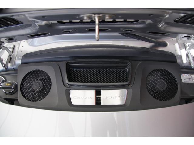 ９１１ ９１１カレラＧＴＳ　ＧＴＳインテリアパッケージ　カーボントリム　スポーツクロノパッケージ　ＰＤＬＳ＋　スポーツシート＋　スポーツエグゾーストシステム　エントリードライブ　ＰＡＳＭ　純正２０インチアルミホイール　禁煙車（42枚目）