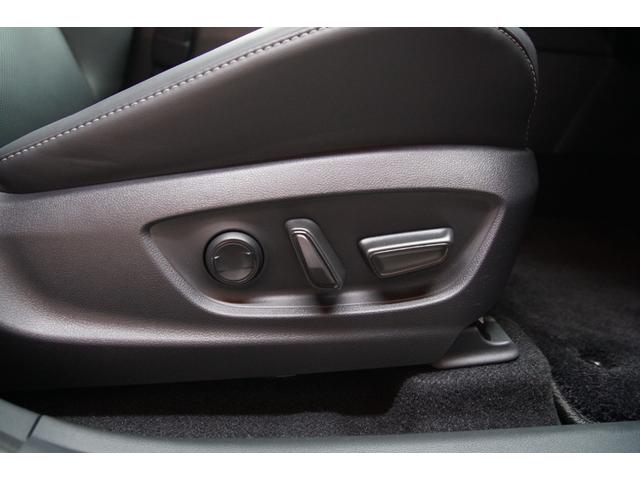 クラウンエステート Ｚ　法人ワンオーナー　前席パワーシート　シートヒーター　ベンチレーター　運転席メモリーシート　ステアリングヒーター　純正ナビ　ワイヤレスカープレイ　ドラレコ　純正２１インチＡＷ　ヘッドアップディスプレイ（12枚目）