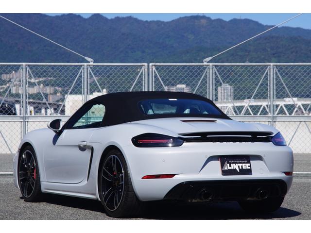 718ボクスター 718ボクスターGTS 4.0 左ハンドル 20インチカレラスポーツホイール エントリードライブシステム GTスポーツステアリング スポーツクロノ カーボンインテリアPKG スポーツデザインPKG ブルメスターハイエンド(9枚目)