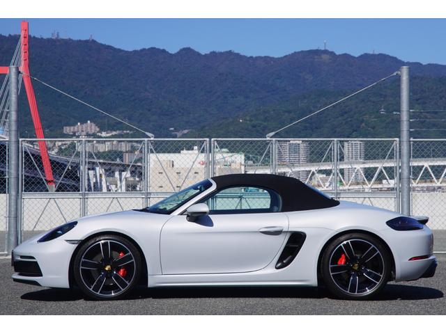 718ボクスター 718ボクスターGTS 4.0 左ハンドル 20インチカレラスポーツホイール エントリードライブシステム GTスポーツステアリング スポーツクロノ カーボンインテリアPKG スポーツデザインPKG ブルメスターハイエンド(10枚目)