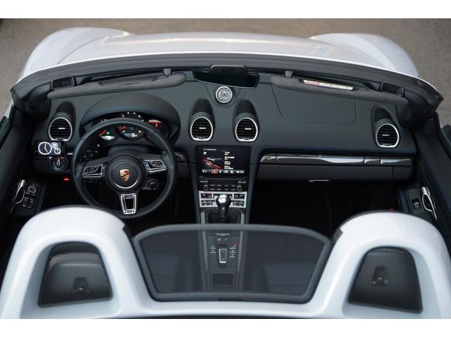 718ボクスター 718ボクスターGTS 4.0 左ハンドル 20インチカレラスポーツホイール エントリードライブシステム GTスポーツステアリング スポーツクロノ カーボンインテリアPKG スポーツデザインPKG ブルメスターハイエンド(15枚目)