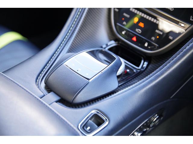 ＤＢ１１ 　ＨＡＲＯｐａｃｋ世界限定１００台　カーボンミラー　ドアノブカーボン　ｈａｎｇ＆ｏｌｕｆｓｅｎスペシャルオーディオ　　Ｆ．Ｓ．Ｒカーボン　カーボンミラー　ドアノブカーボン　Ｈ＆Ｒエアサス　カーボンルーフ（23枚目）