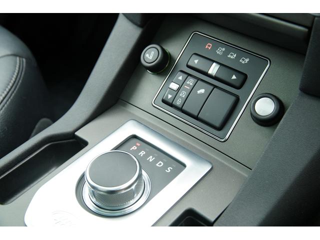 ディスカバリー SE ユーザー様買取車 ブラックデザインパック サンルーフ エアサス ラバーマット 前後シートヒーター 純正19インチAW クルーズコントロール メリディアンサウンドシステム プライバシーガラス(23枚目)
