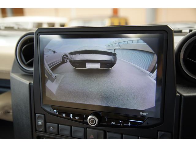 ディフェンダー ピックアップ　ＡＴ載替車両　ＮＯＸ／ＰＭ適合車　本革シート張替済　社外ステアリング　社外１０インチディスプレイオーディオ　専用ビルトインキッド取付　サイドステップブラック　社外グリル　ＬＥＤサイドランプ（17枚目）